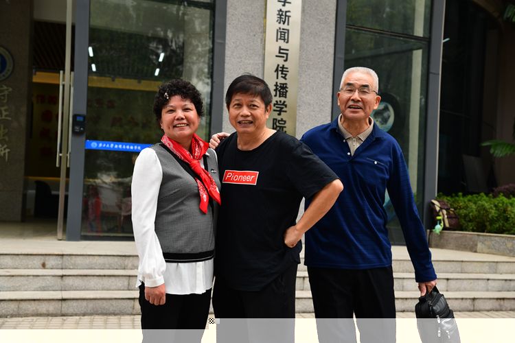 https://ss2.meipian.me/users/238188/b5213fc0-0b91-11ea-a389-89390918d5ee.jpg?imageView2/2/w/750/h/1400/q/80